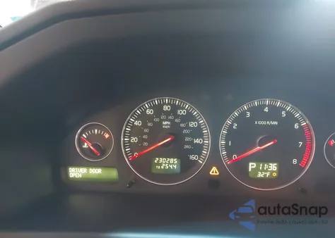 2006 Volvo S60 2.5T из США, поврежденный, VIN YV1RH592562511163